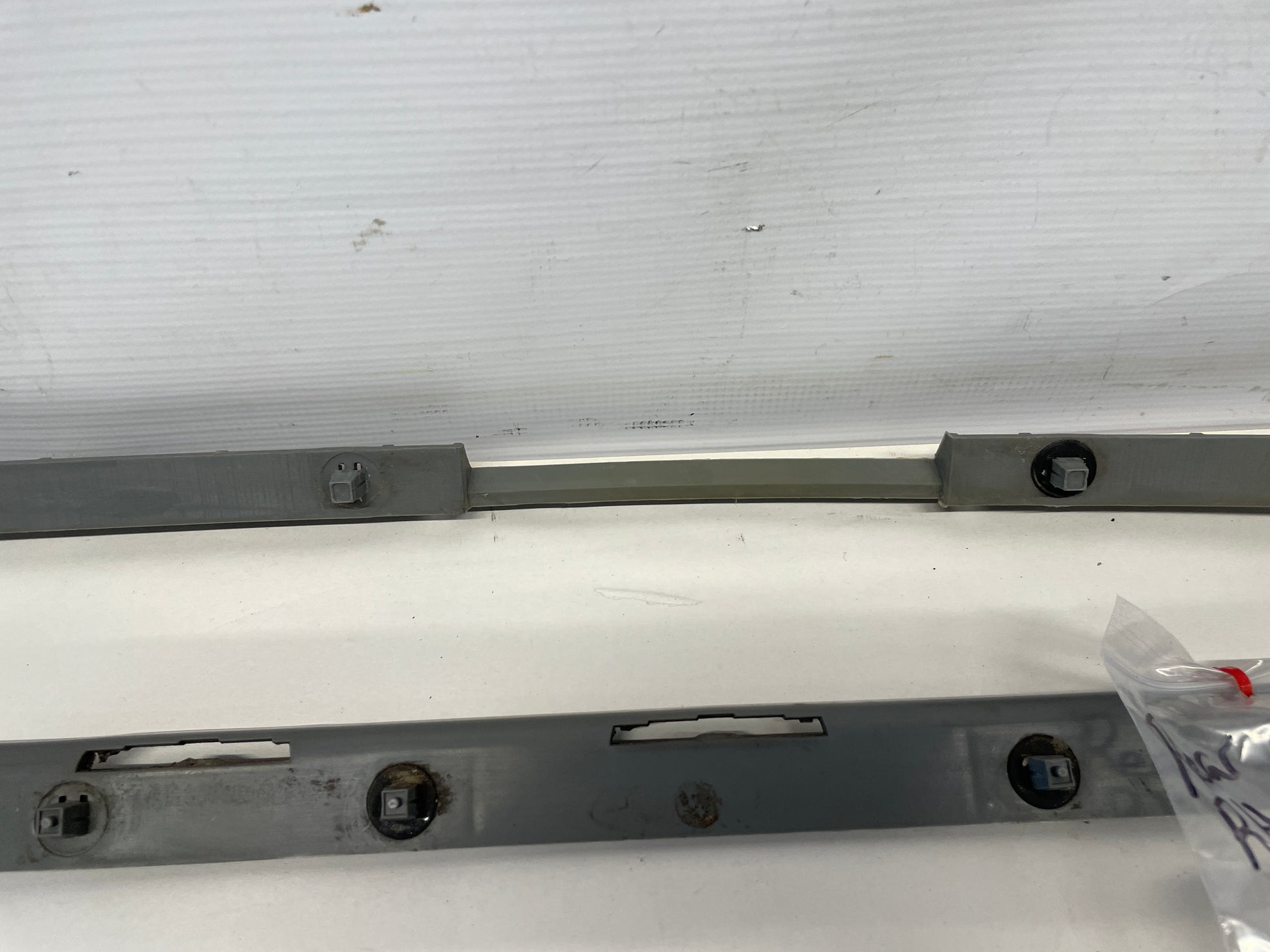 2004 Pontiac GTO Rear Bumper Bracket Guide Set OEM - Day's Parts Yard