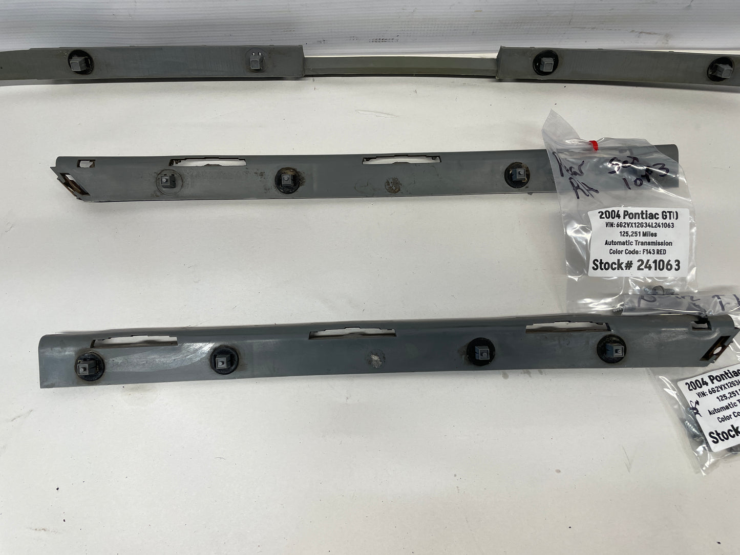 2004 Pontiac GTO Rear Bumper Bracket Guide Set OEM - Day's Parts Yard
