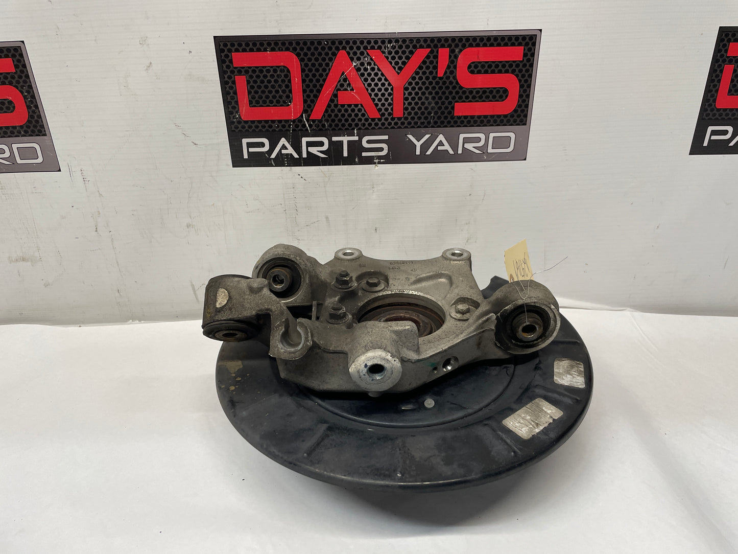 2012 Chevy Camaro SS LH Driver Rear Spindle Knuckle Hub Wheel Bearing Assembly OEM - Day's Parts Yard