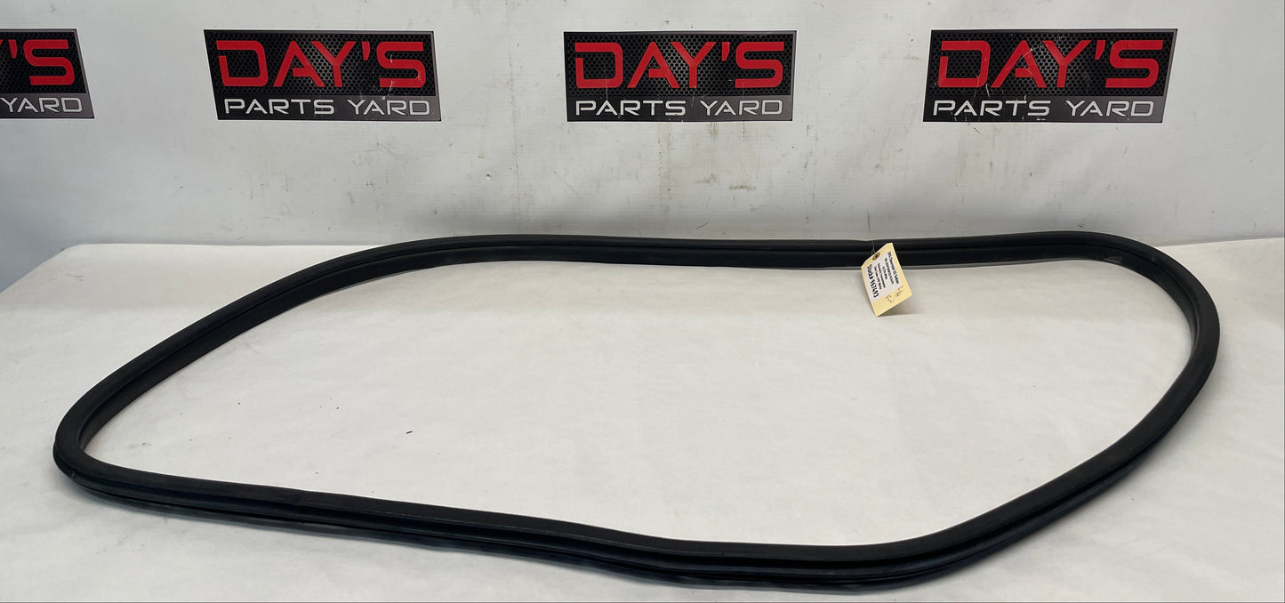 2014 Chevy SS Sedan LH Driver Front Door Weather Strip Rubber Seal OEM - Day's Parts Yard