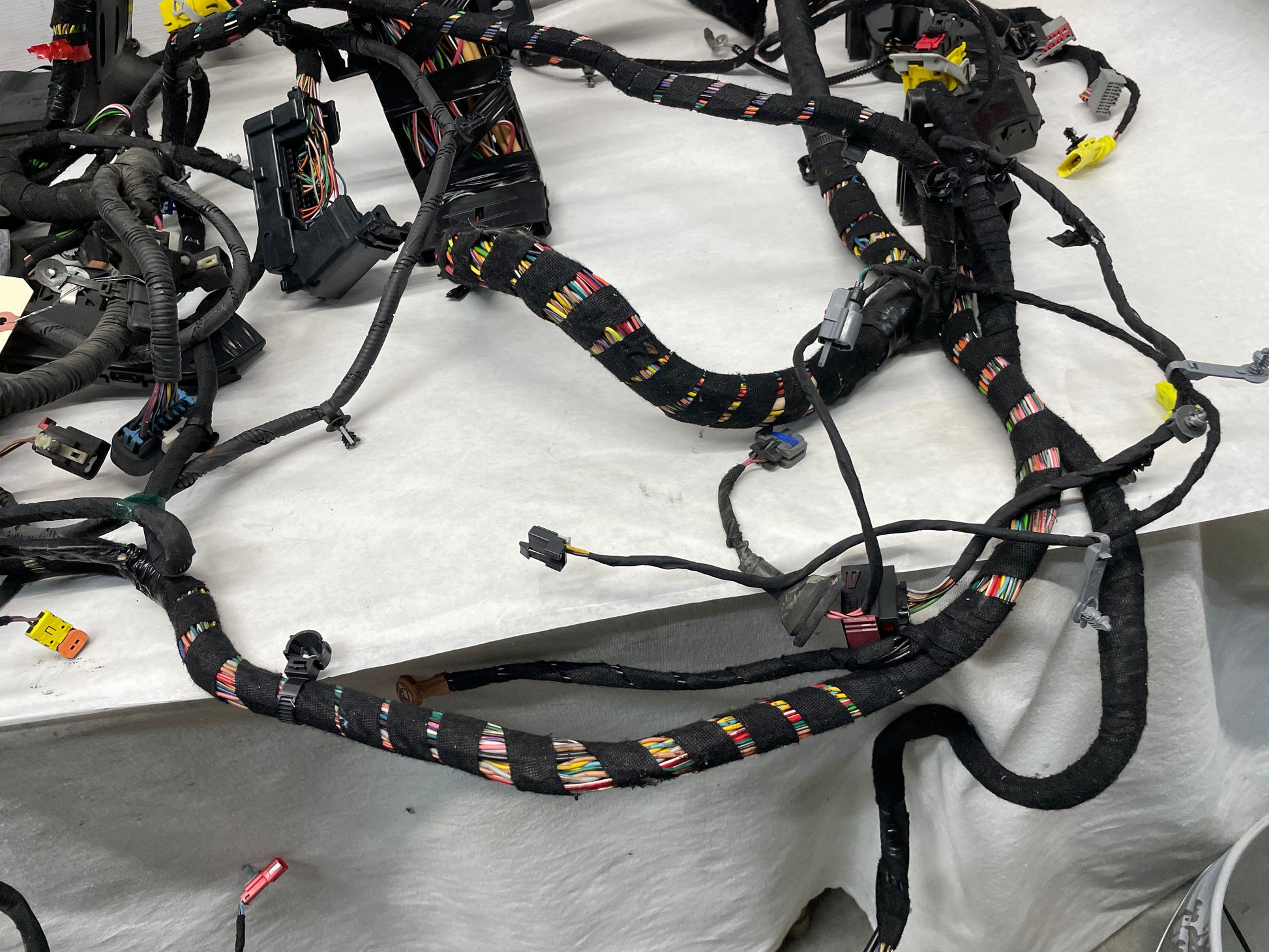 2014 Cadillac CTS-V Coupe Body Wire Wiring Harness OEM - Day's Parts Yard