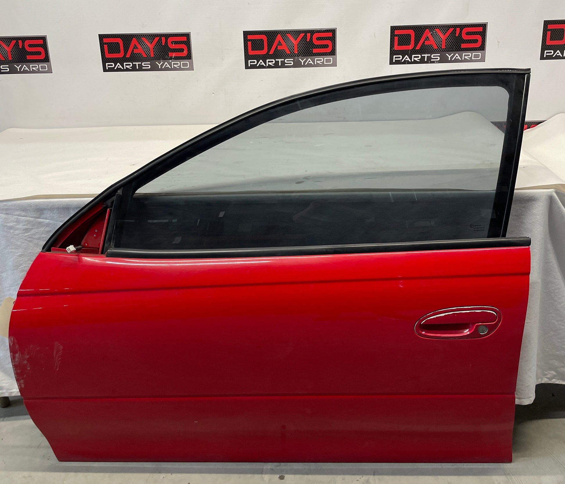 2004 Pontiac GTO LH Driver Exterior Door OEM - Day's Parts Yard