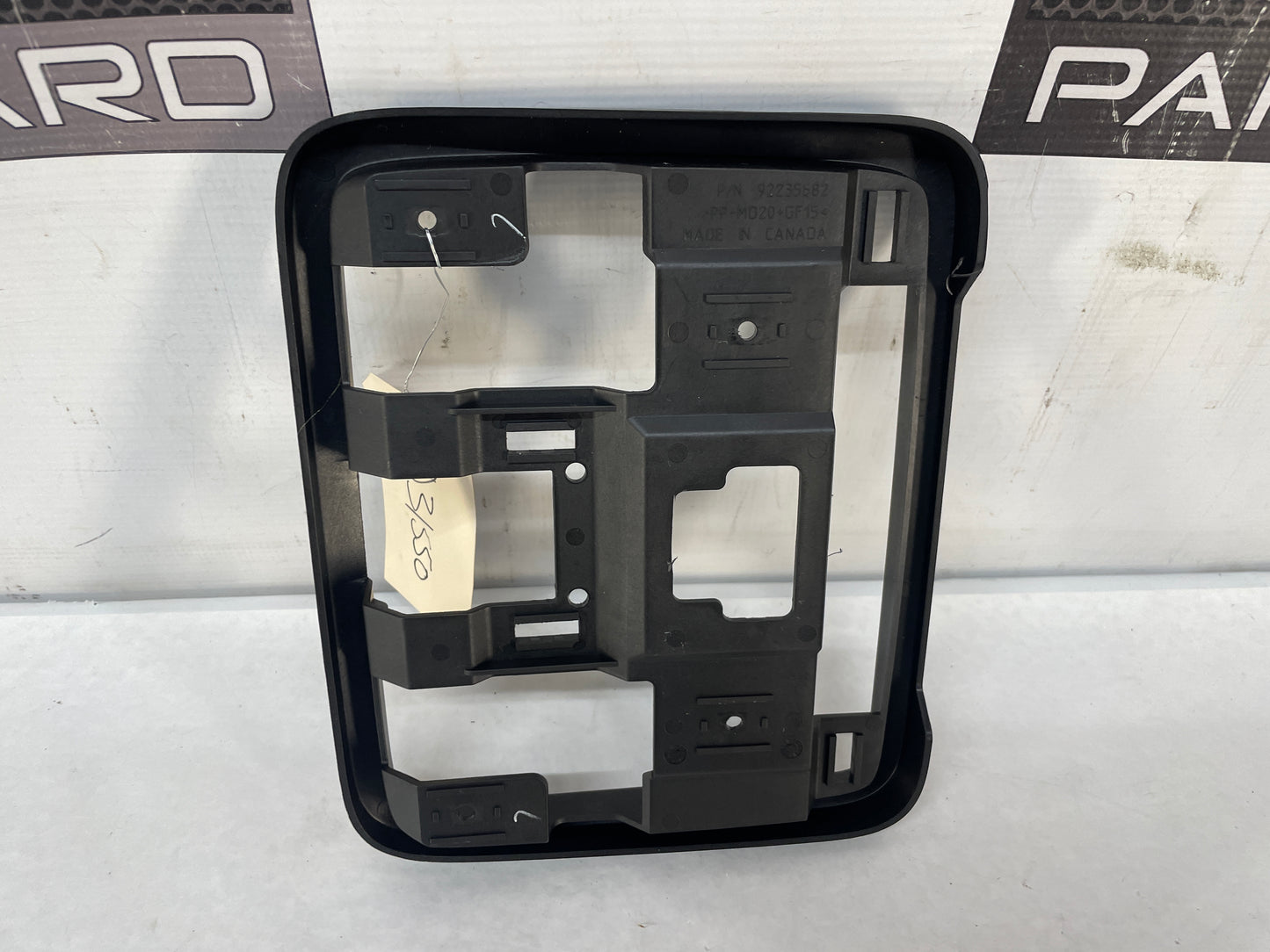 2013 Chevy Camaro ZL1 Overhead Console Dome Light Frame Retainer Plate OEM - Day's Parts Yard