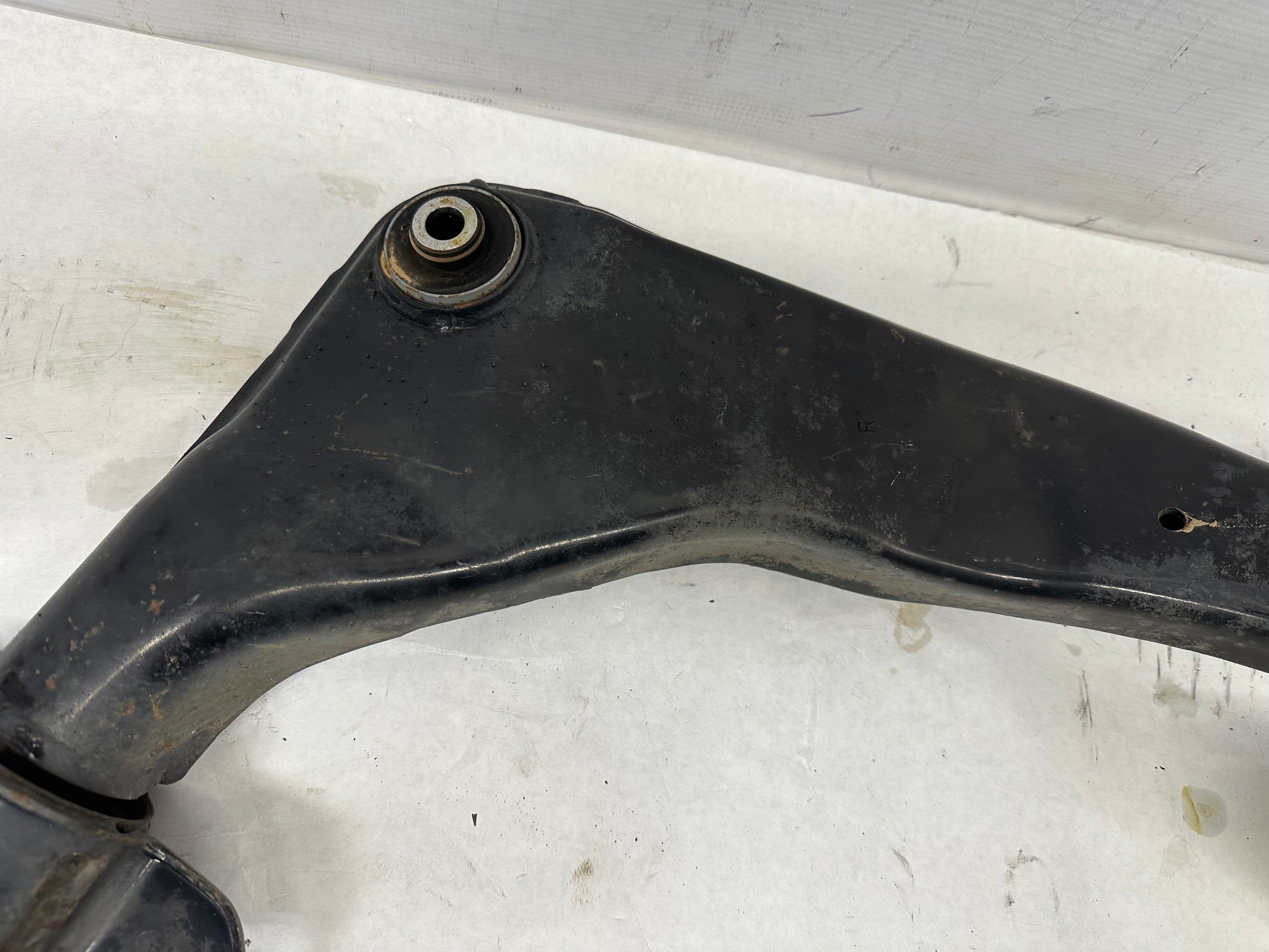 2010 Chevy Camaro SS RH Passenger Rear Suspension Upper Control Arm OEM - Day's Parts Yard
