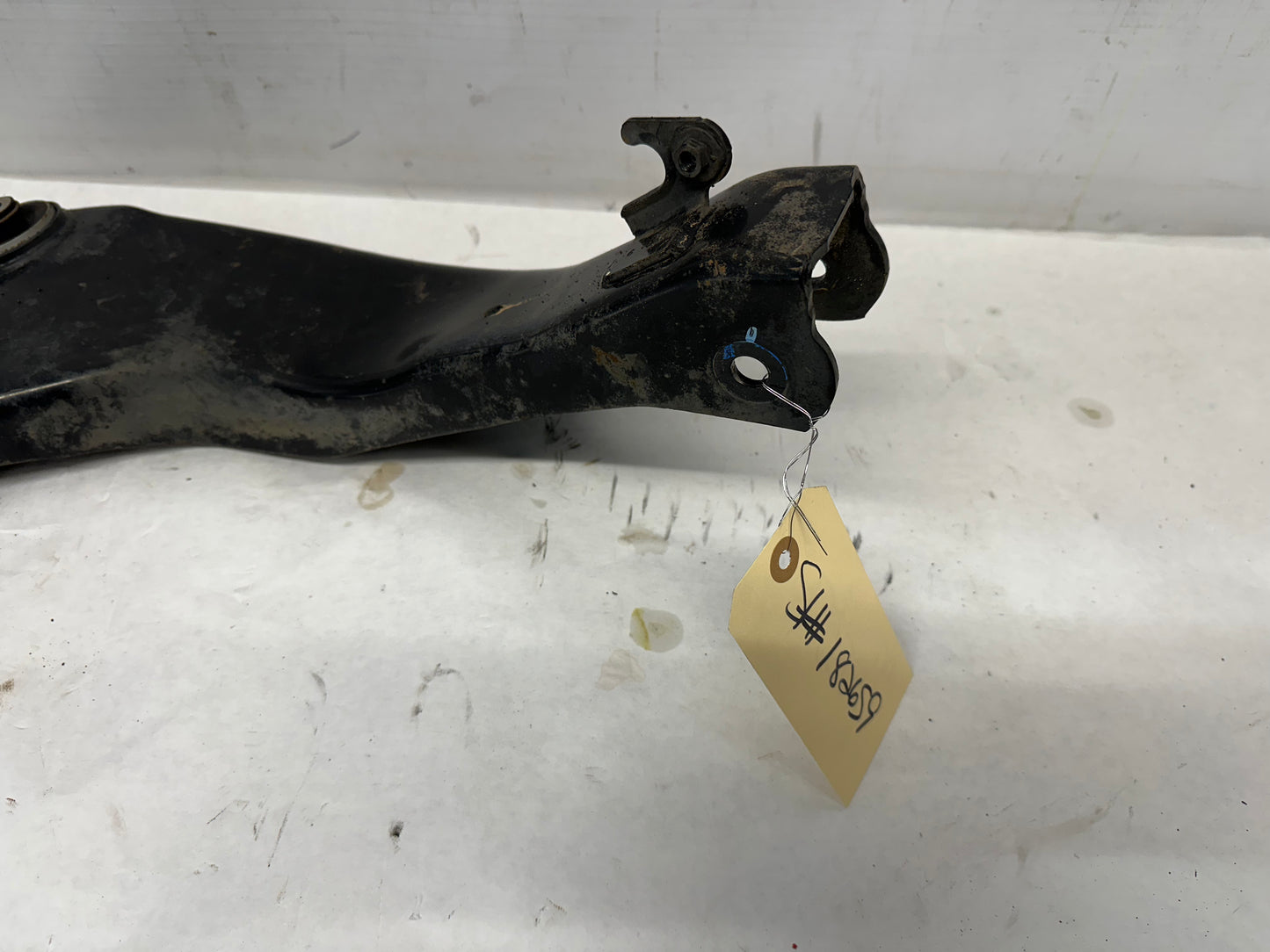 2010 Chevy Camaro SS RH Passenger Rear Suspension Upper Control Arm OEM - Day's Parts Yard