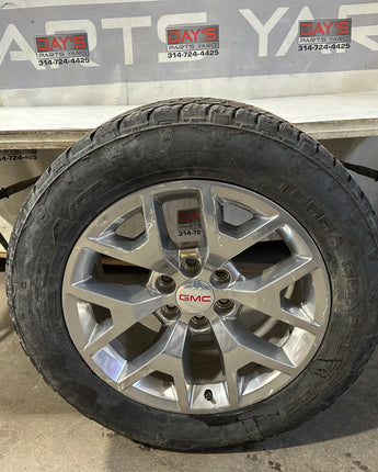 2018 GMC Sierra 1500 SLT Wheel and Tire 20X9 OEM