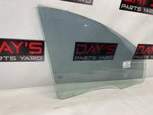 2009 Pontiac G8 RH Passenger Front Door Window Glass OEM