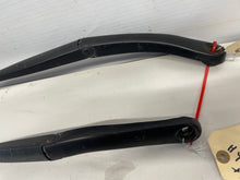 2004 Pontiac GTO RH & LH Windshield Wiper Arms OEM - Day's Parts Yard