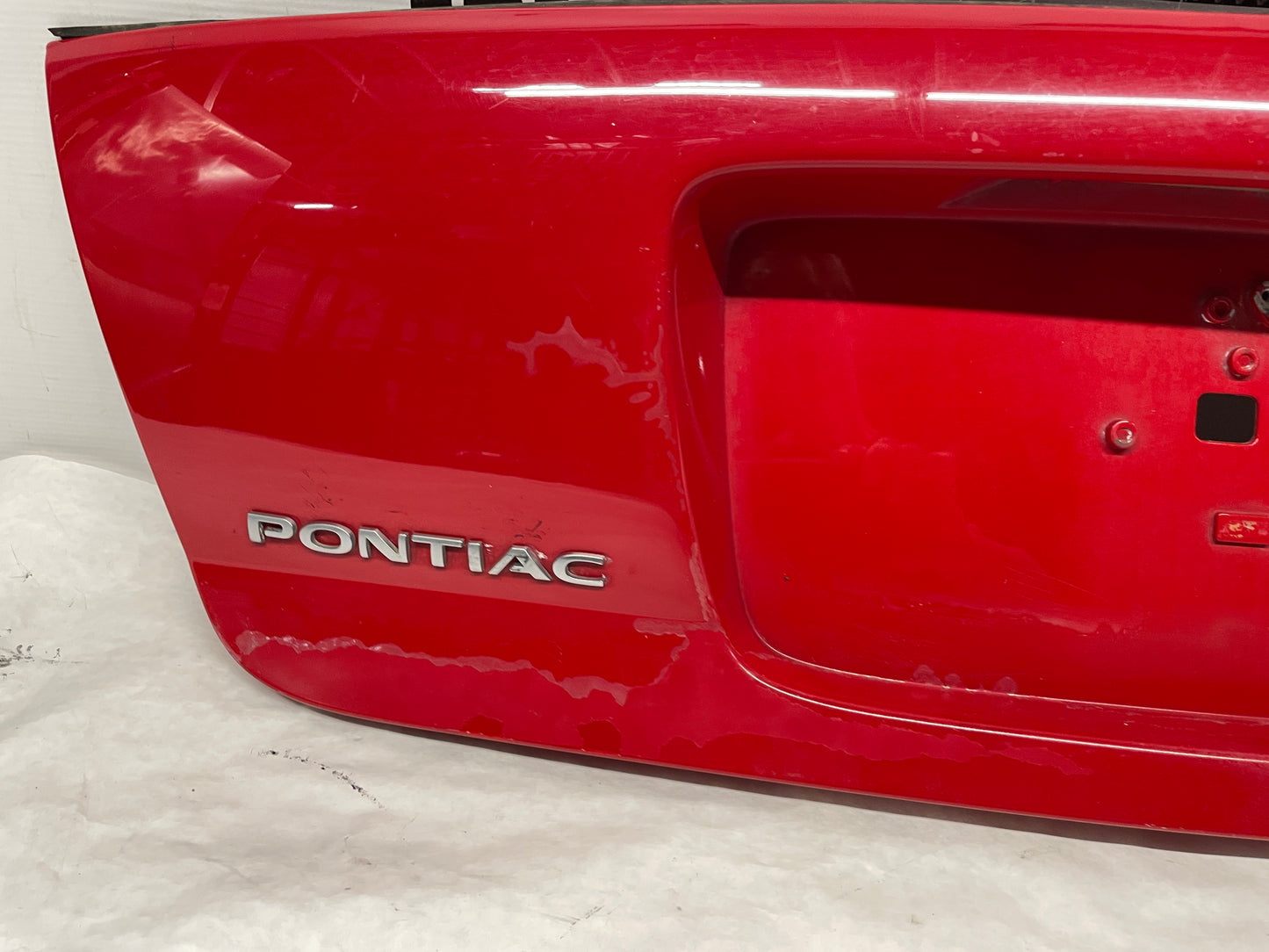 2006 Pontiac GTO Trunk Deck Lid Filler Insert Applique Panel Red OEM - Day's Parts Yard