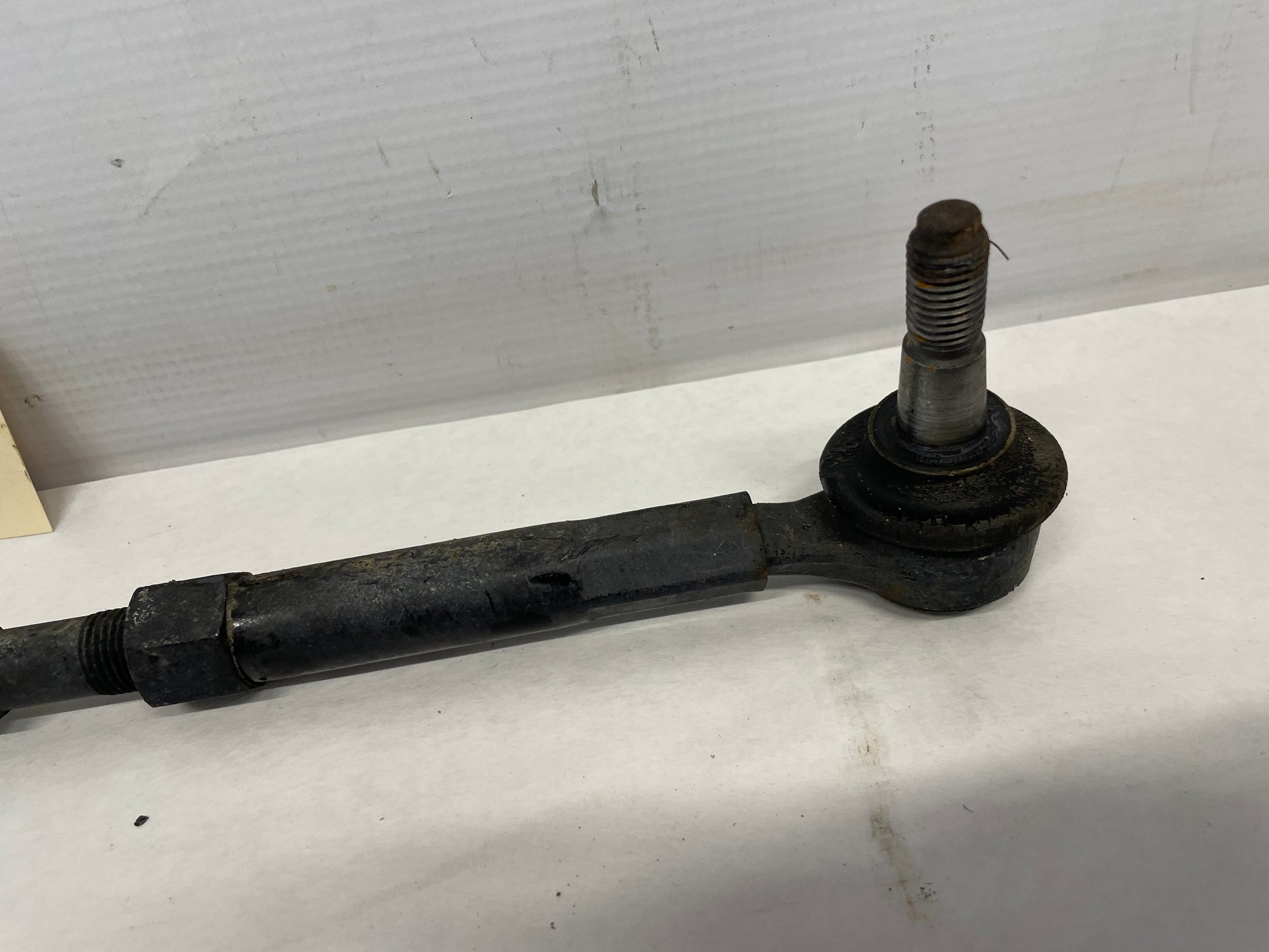 2005 Pontiac GTO RH Passenger Rear Suspension Tie Rod Adjustment Arm OEM - Day's Parts Yard