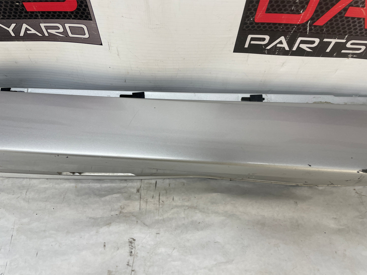 2015 Chevy SS Sedan RH Passenger Rocker Molding Side Skirt Panel Trim Silver OEM