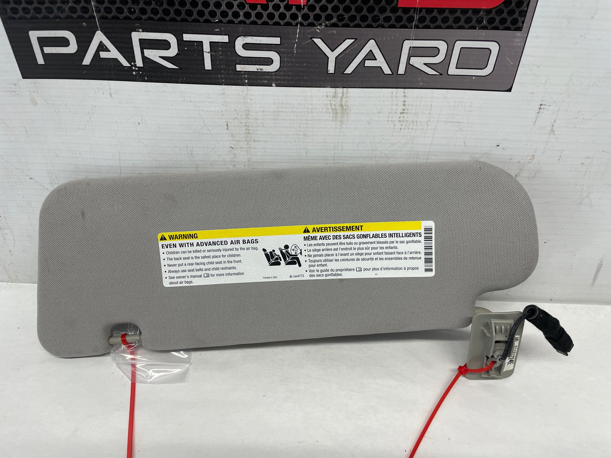2014 Chevy SS Sedan RH Passenger Sun Visor Sunvisor w/ Clip OEM - Day's Parts Yard