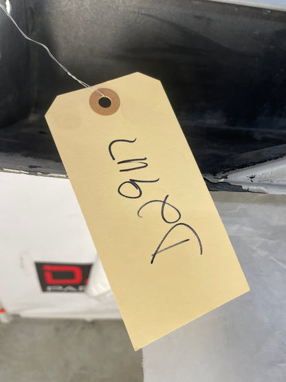 2015 Chevy SS Sedan RH Passenger Rocker Molding Side Skirt Panel Trim Silver OEM