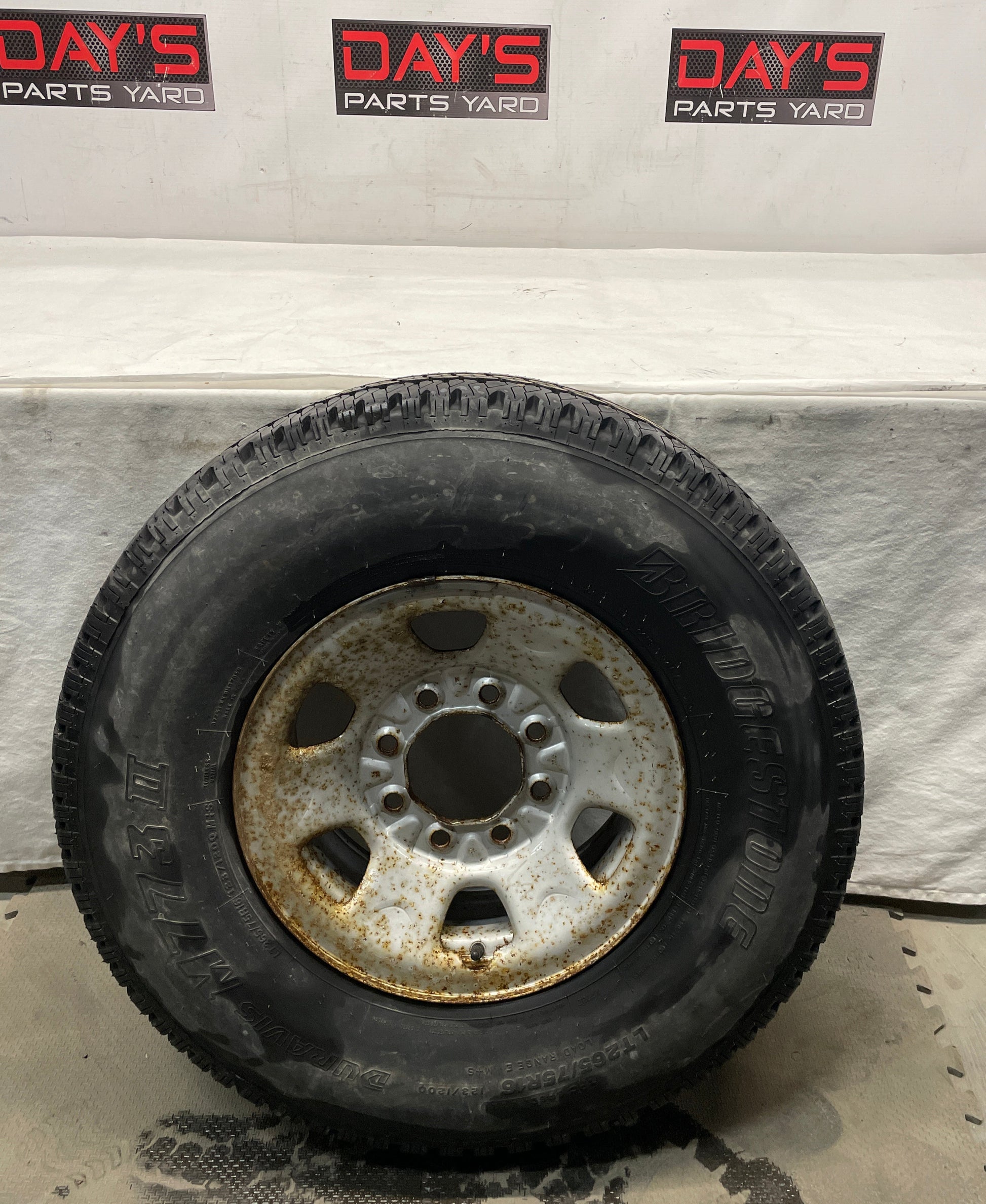 2009 GMC Sierra 2500HD SLT Spare Wheel & Tire OEM - Day's Parts Yard