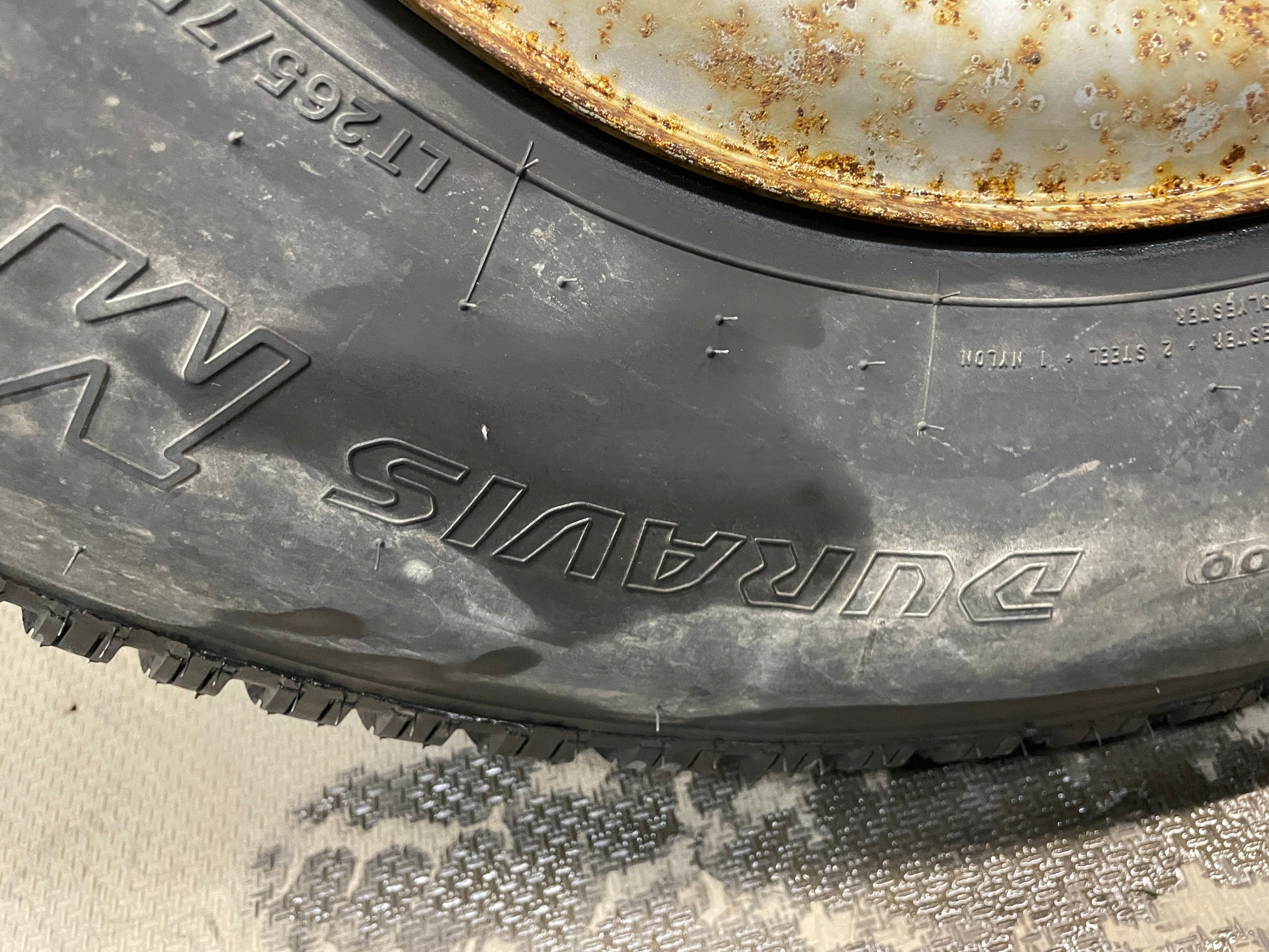 2009 GMC Sierra 2500HD SLT Spare Wheel & Tire OEM - Day's Parts Yard
