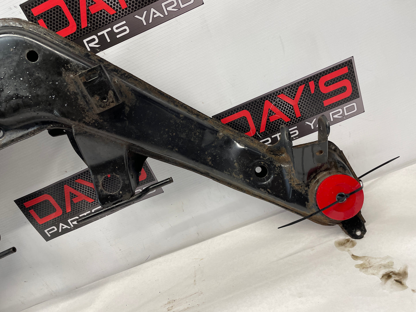 2005 Pontiac GTO Rear Suspension Sub Frame Cradle K Member OEM