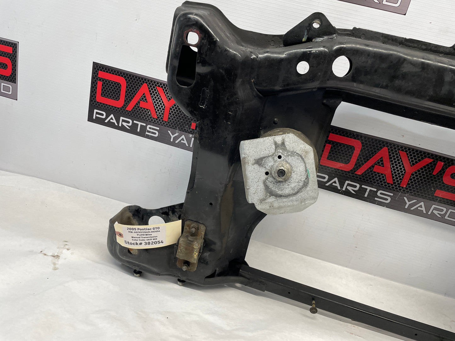 2005 Pontiac GTO Front Suspension Engine Cradle K Member Sub Frame OEM