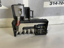 2018 Chevy Suburban LT Battery Disconnect Fuse Block OEM - Day's Parts Yard