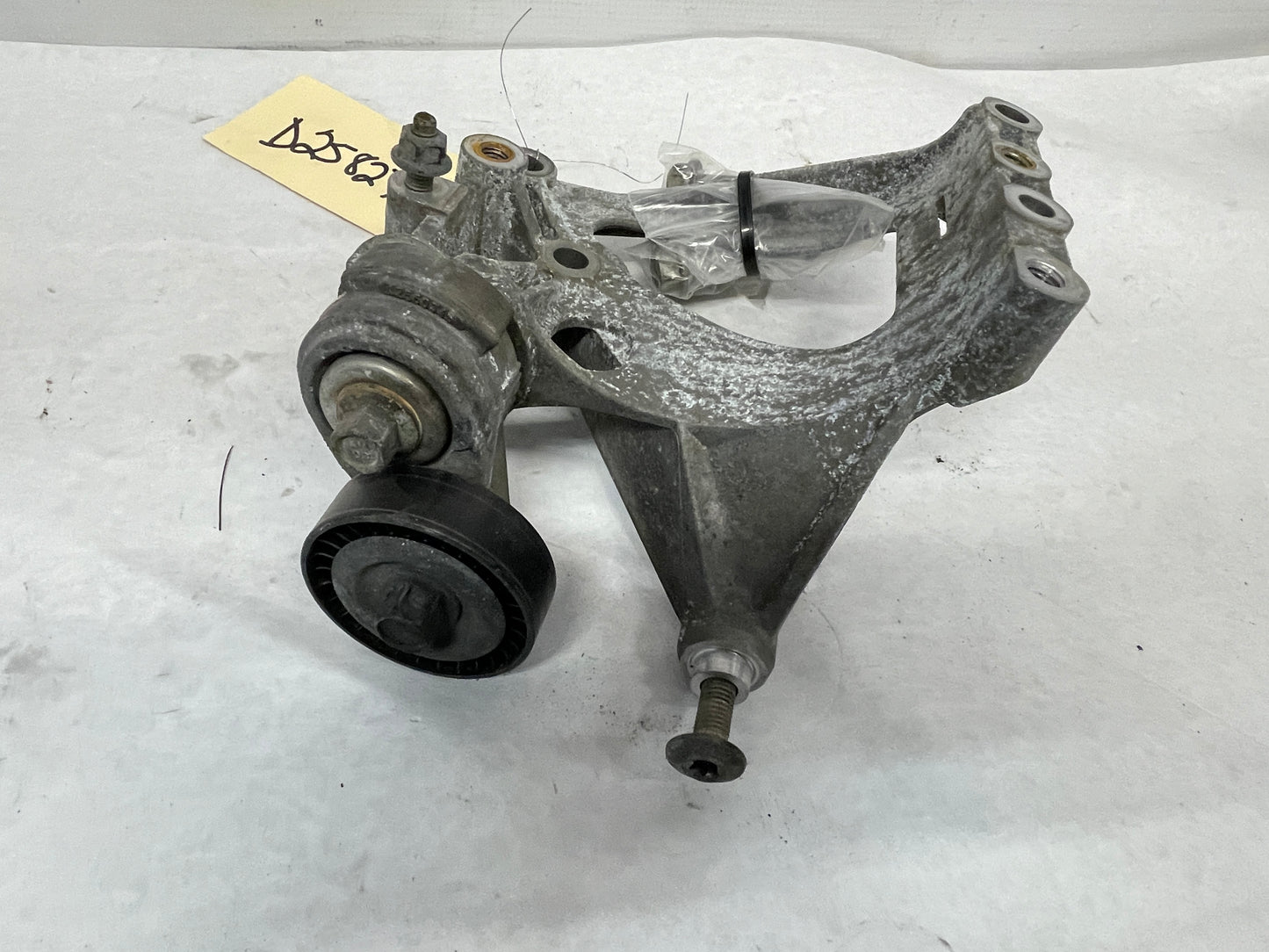 2006 Pontiac GTO AC A/C Air Conditioner Compressor Bracket OEM - Day's Parts Yard