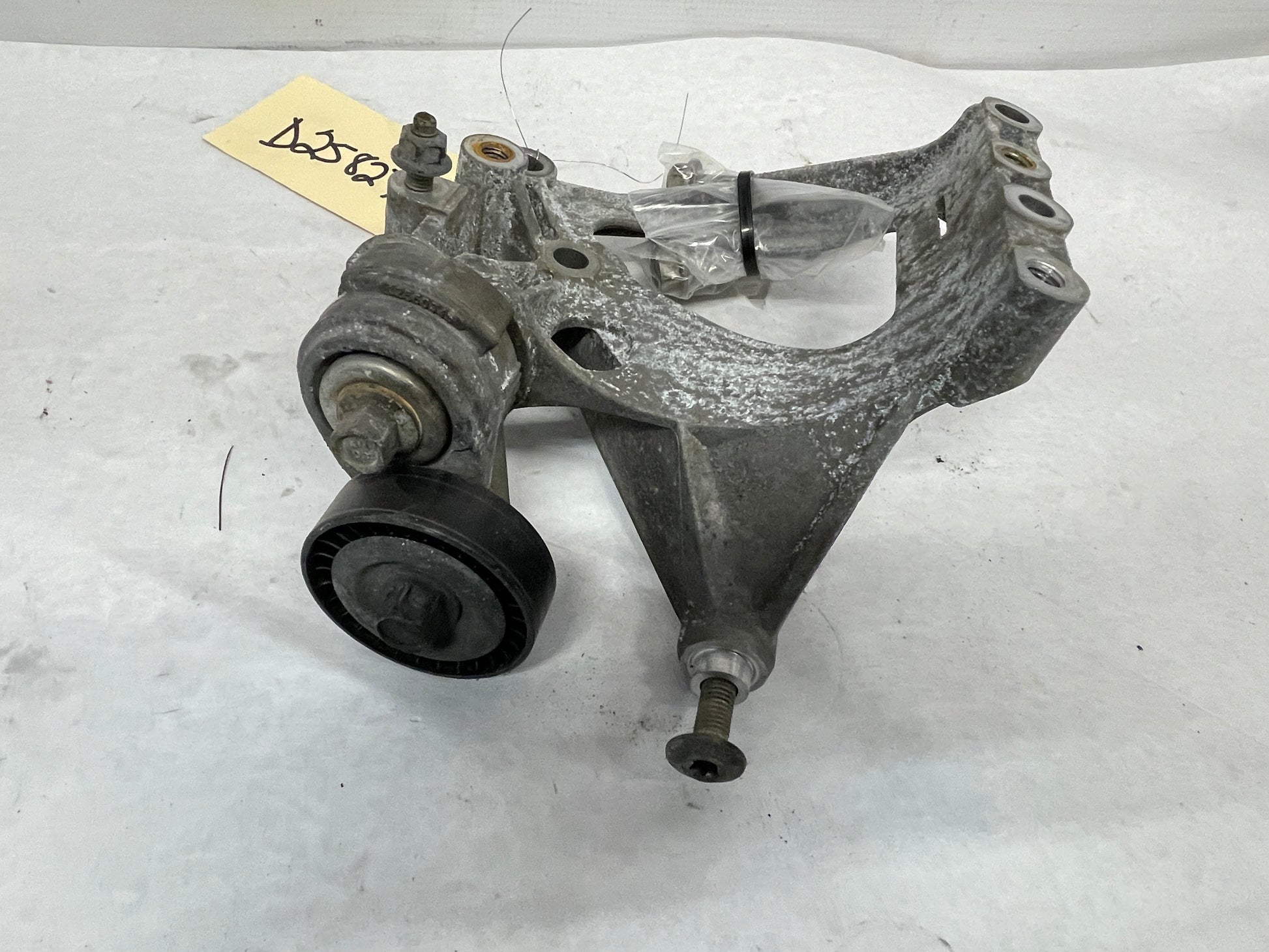 2006 Pontiac GTO AC A/C Air Conditioner Compressor Bracket OEM - Day's Parts Yard