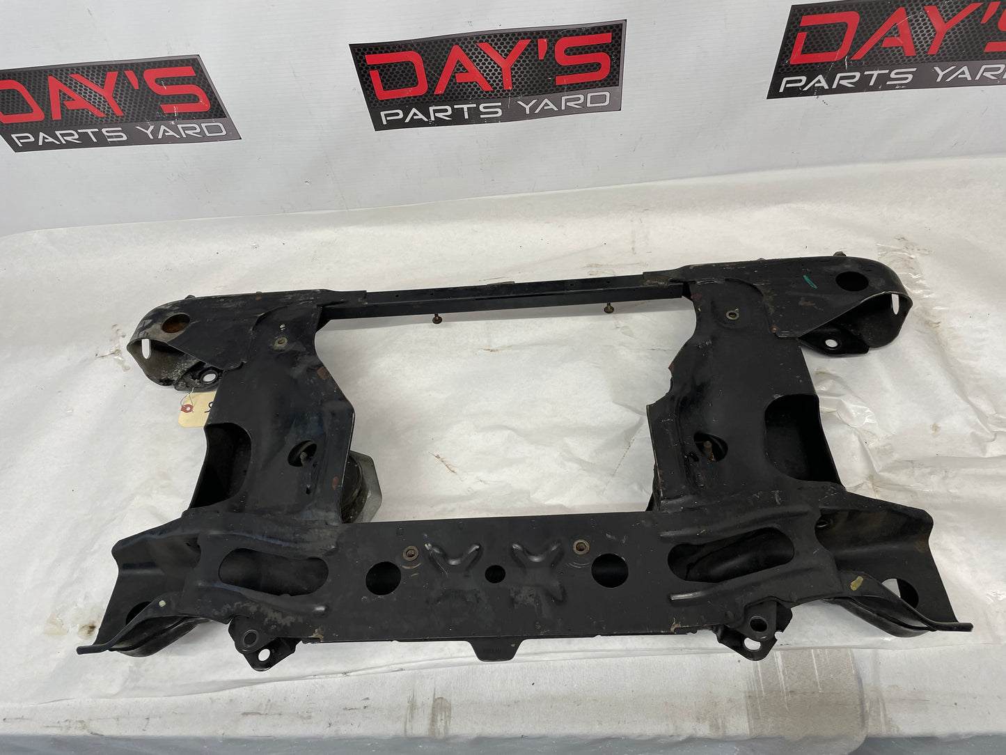 2005 Pontiac GTO Front Suspension Engine Cradle K Member Sub Frame OEM