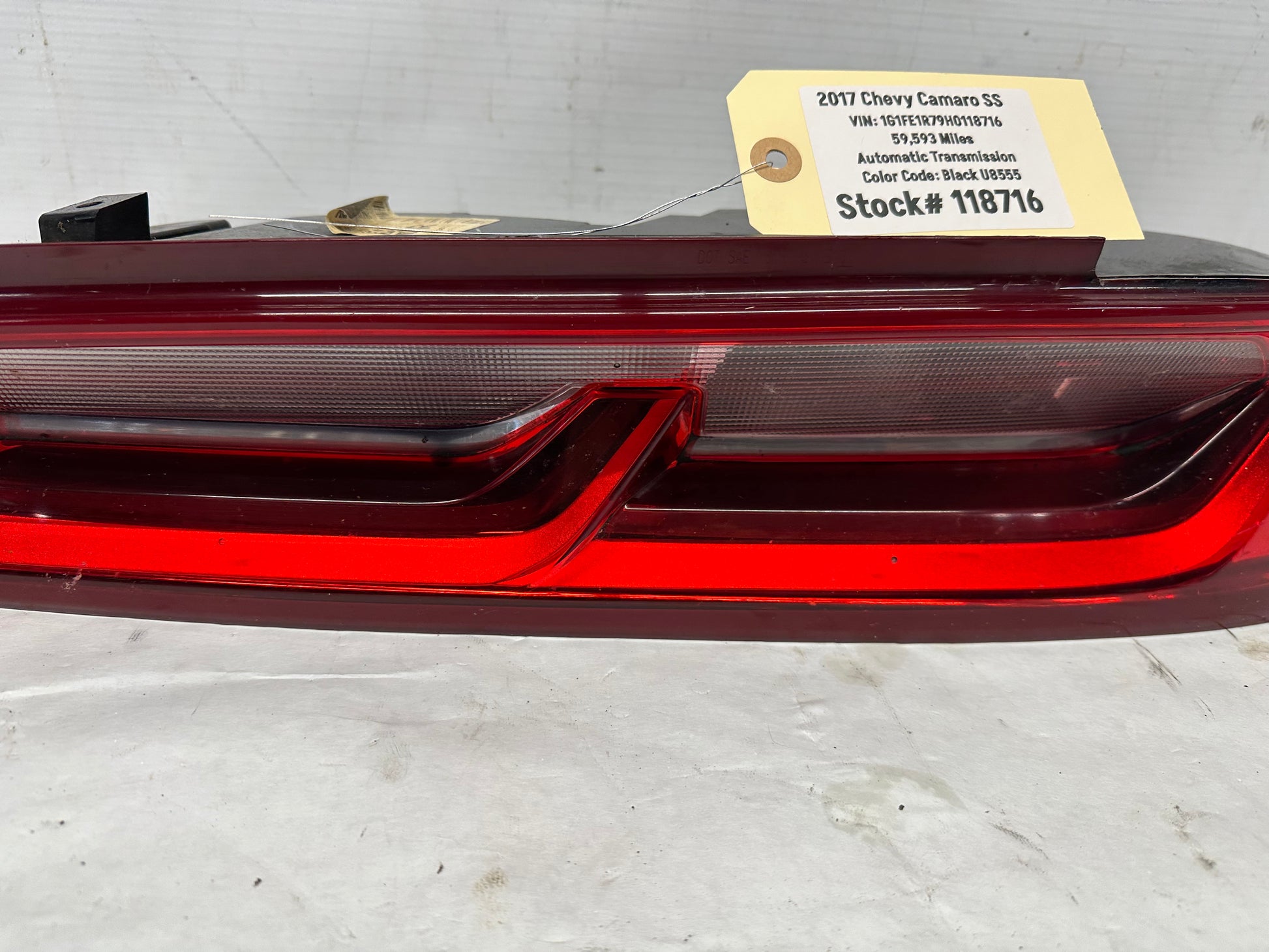 2017 Chevy Camaro SS RH Passenger Tail Light Taillight Lamp OEM - Day's Parts Yard