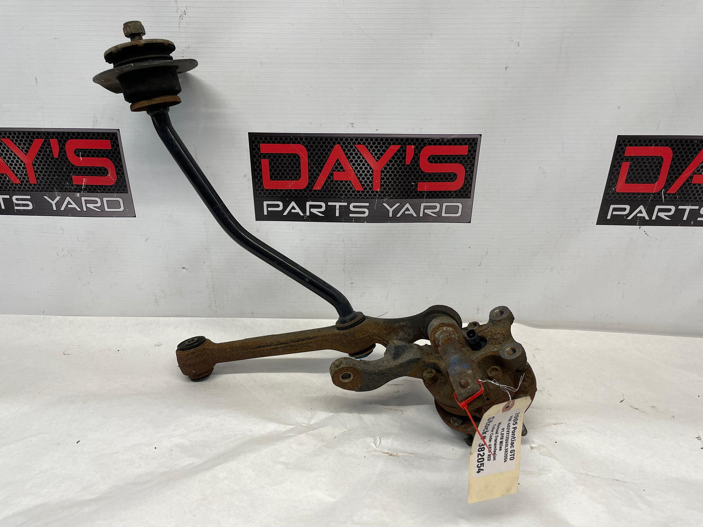 Passenger Front Spindle Knuckle Hub Control Arm Radius Rod OEM2005 Pontiac GTO