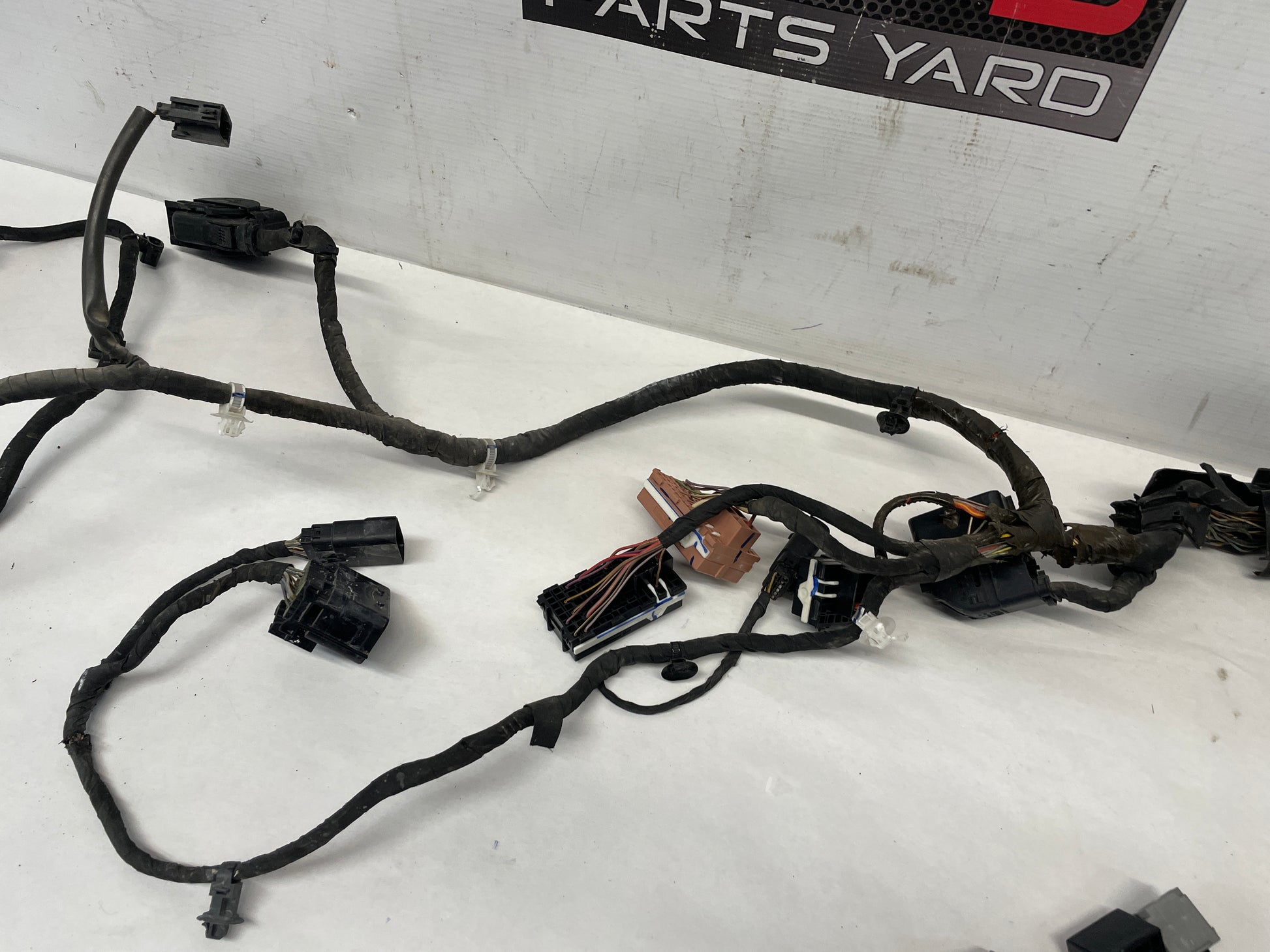 2014 Chevy SS Sedan Fire Wall Engine Bay Front Chassis Wire Wiring Harness OEM - Day's Parts Yard