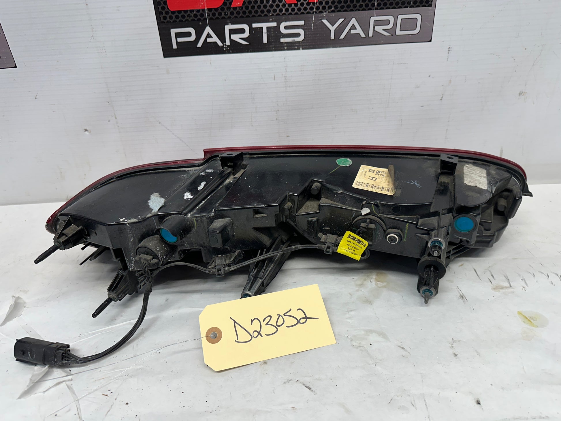 2017 Chevy Camaro SS RH Passenger Tail Light Taillight Lamp OEM - Day's Parts Yard