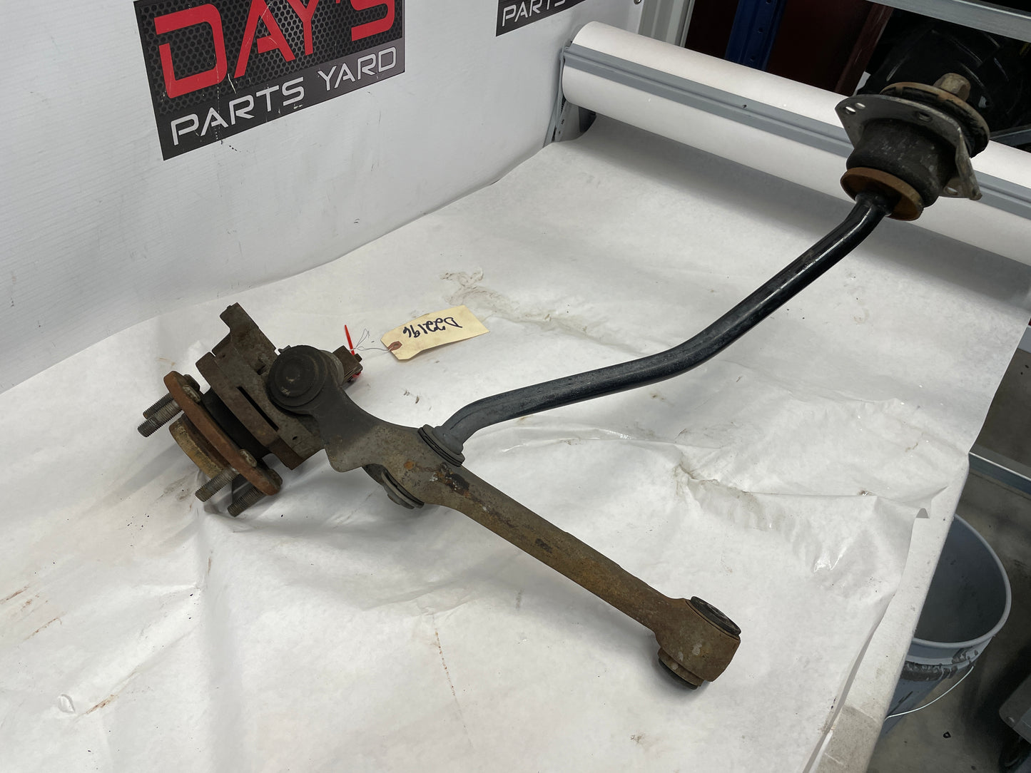 Passenger Front Spindle Knuckle Hub Control Arm Radius Rod OEM2005 Pontiac GTO