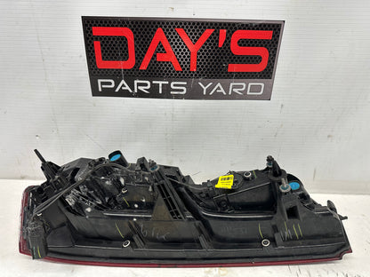 2017 Chevy Camaro SS RH Passenger Tail Light Taillight Lamp OEM - Day's Parts Yard