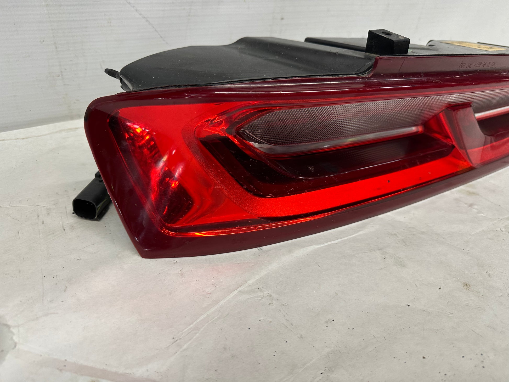2017 Chevy Camaro SS LH Driver Tail Light Taillight Lamp OEM - Day's Parts Yard