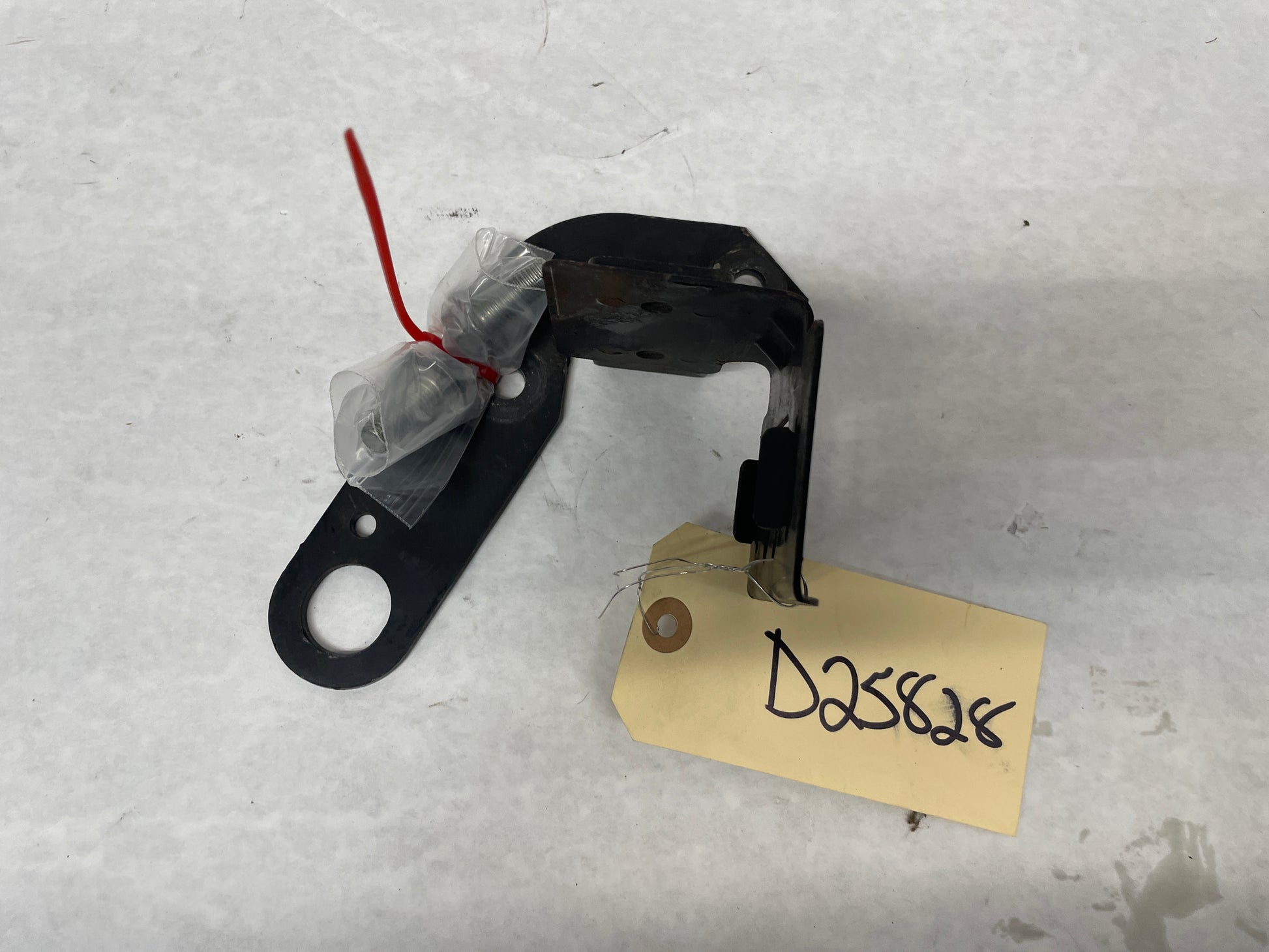 2004 Pontiac GTO Power Steering Reservoir Bottle Bracket OEM - Day's Parts Yard
