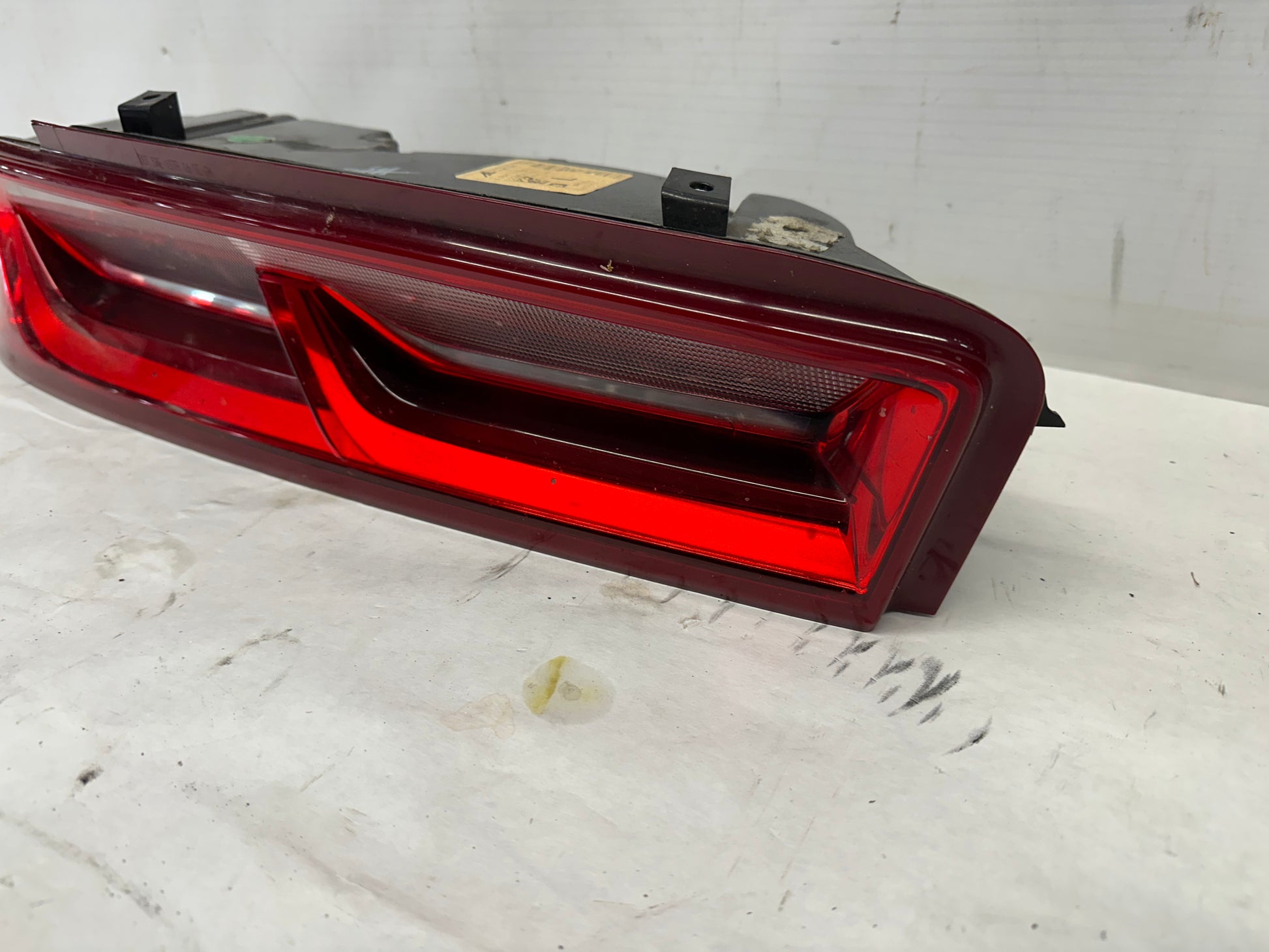 2017 Chevy Camaro SS LH Driver Tail Light Taillight Lamp OEM - Day's Parts Yard