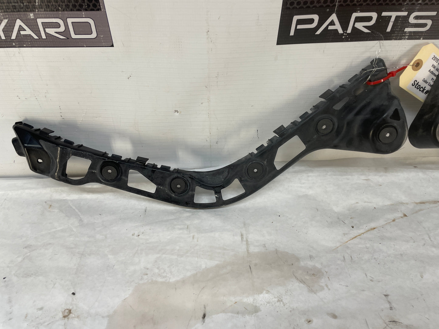 2015 Chevy SS Sedan RH & LH Rear Bumper Brackets Guides OEM