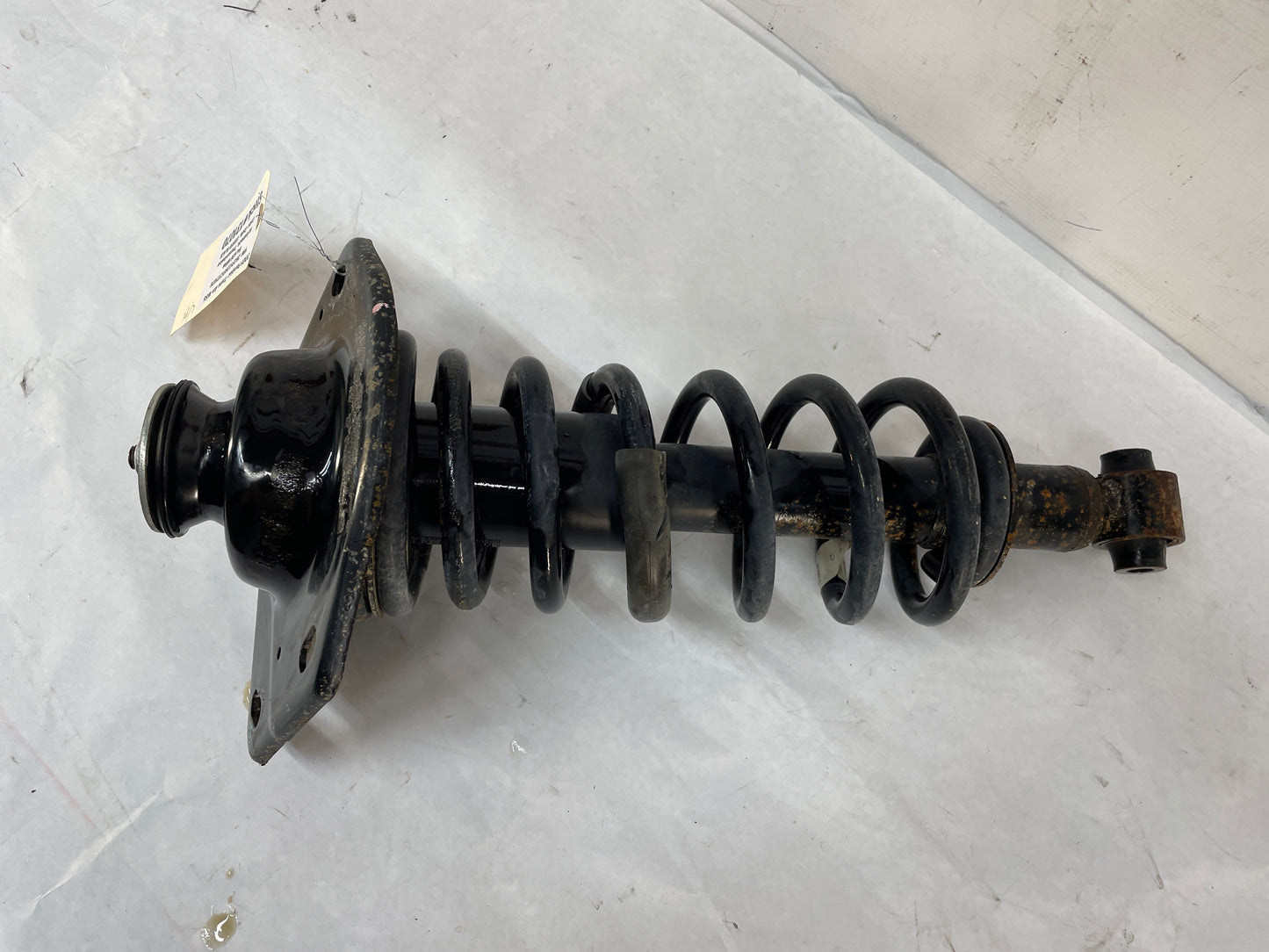 2009 Pontiac G8 GT LH Driver Rear Suspension Shock Strut Absorber Assembly OEM - Day's Parts Yard