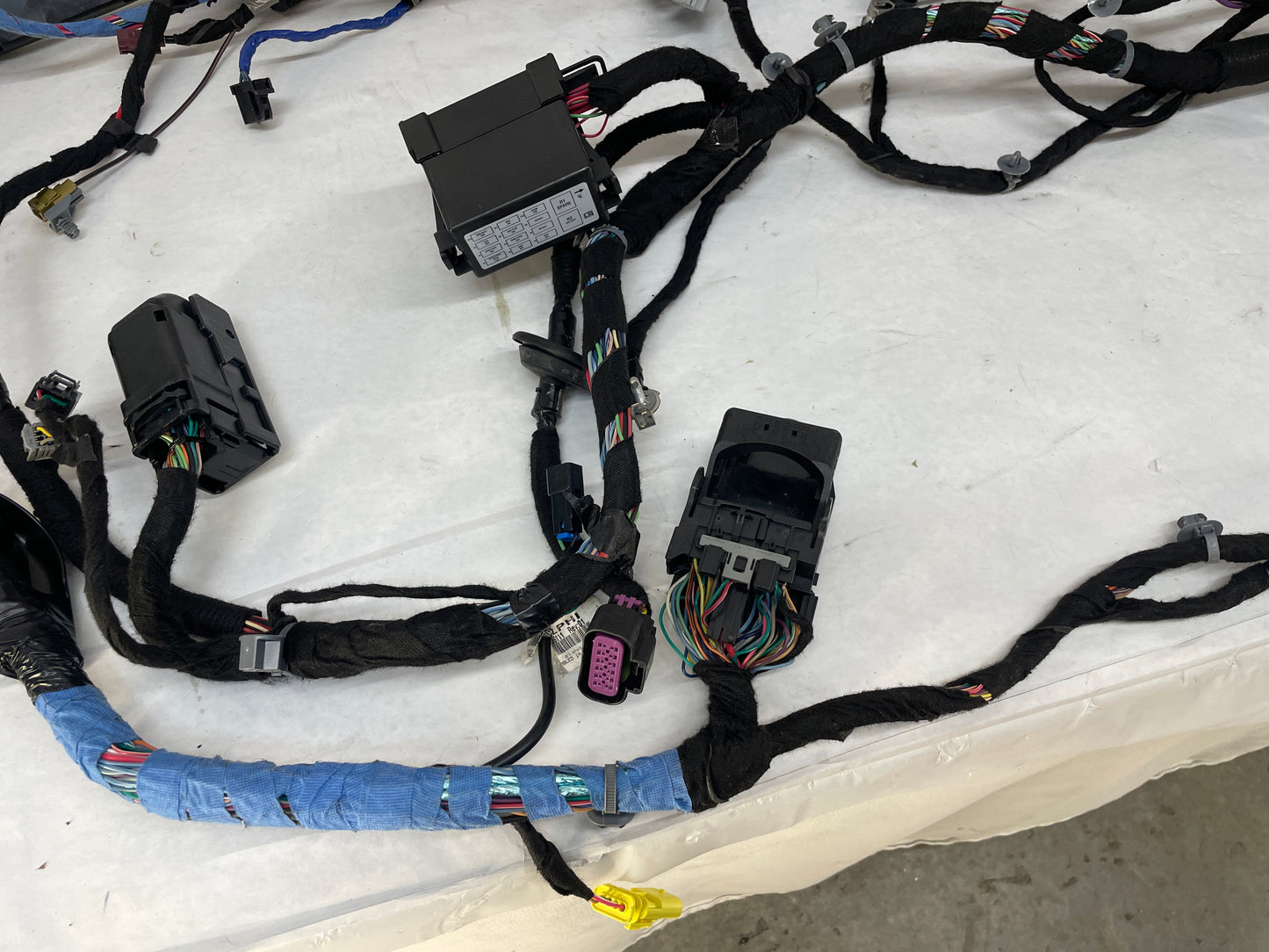 2013 Chevy Camaro Body Chassis Wire Wiring Harness Assembly OEM - Day's Parts Yard