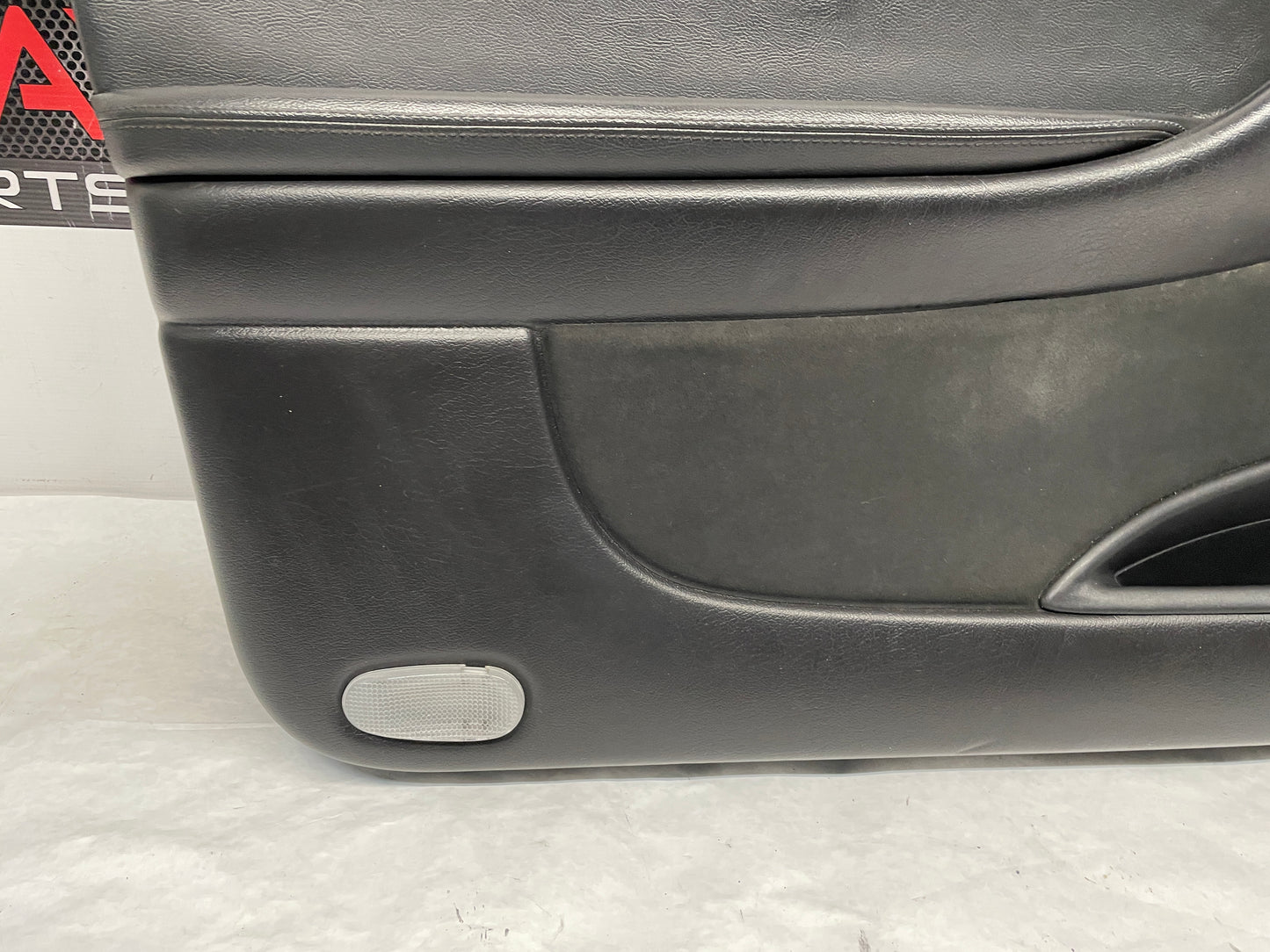 2006 Pontiac GTO LH Driver Front Interior Door Panel Trim OEM - Day's Parts Yard