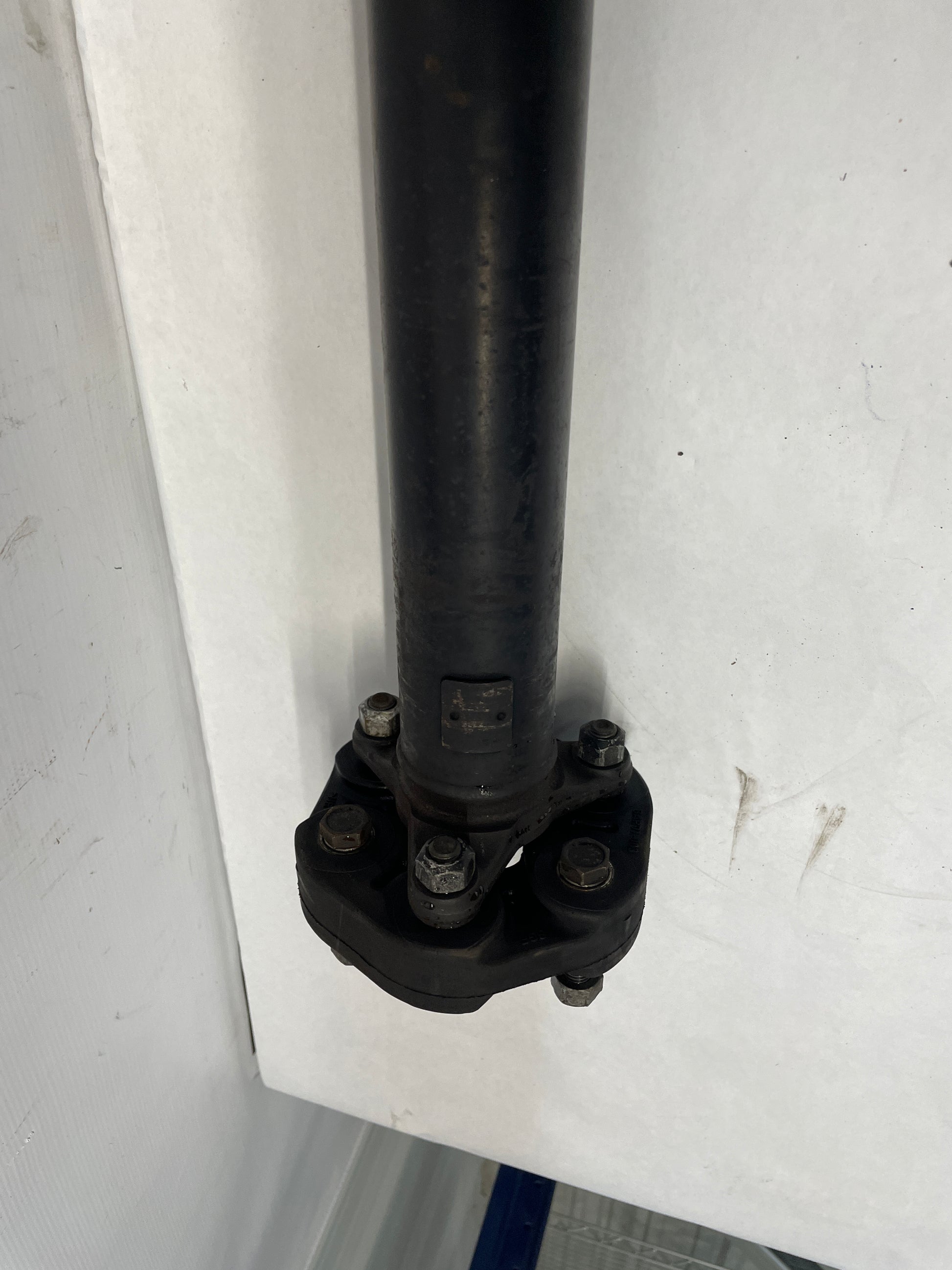 2005 Pontiac GTO Drive Shaft Driveshaft Driveline Line OEM - Day's Parts Yard