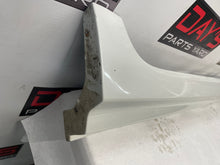 2008 Pontiac G8 Base RH Passenger Rocker Molding Side Skirt Panel White OEM - Day's Parts Yard