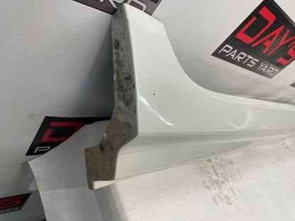2008 Pontiac G8 Base RH Passenger Rocker Molding Side Skirt Panel White OEM - Day's Parts Yard