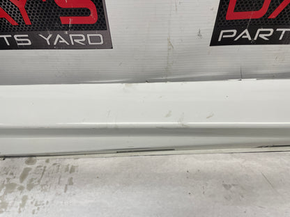 2008 Pontiac G8 Base RH Passenger Rocker Molding Side Skirt Panel White OEM - Day's Parts Yard