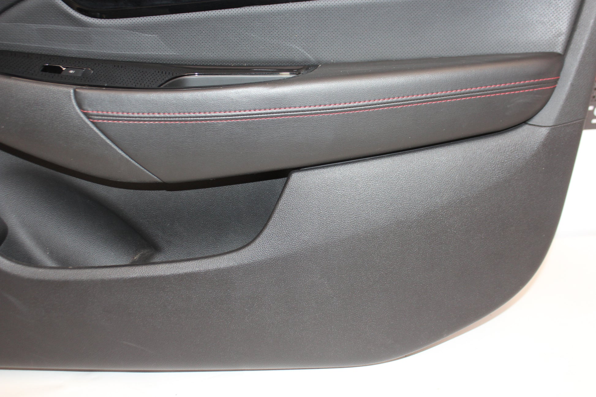 2014 Chevy SS Sedan Front RH Passenger Door PaneOEM - Day's Parts Yard