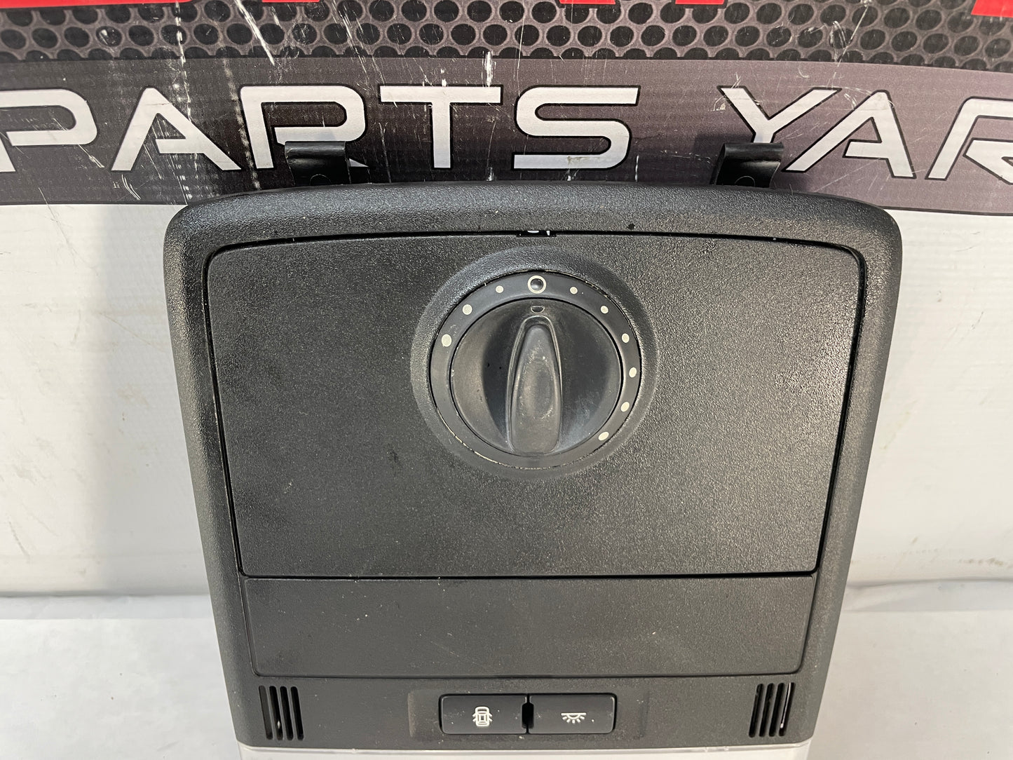 2009 Pontiac G8 GT Head Overhead Console Roof Dome Light Sunroof Switch OEM