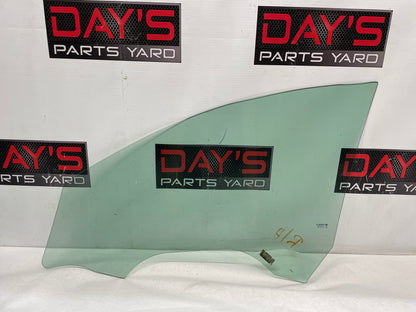 2013 Chevy Caprice PPV RH Passenger Front Door Window Glass OEM