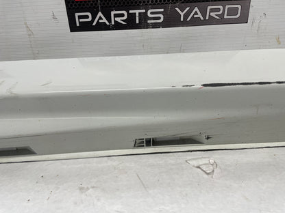 2008 Pontiac G8 Base RH Passenger Rocker Molding Side Skirt Panel White OEM - Day's Parts Yard
