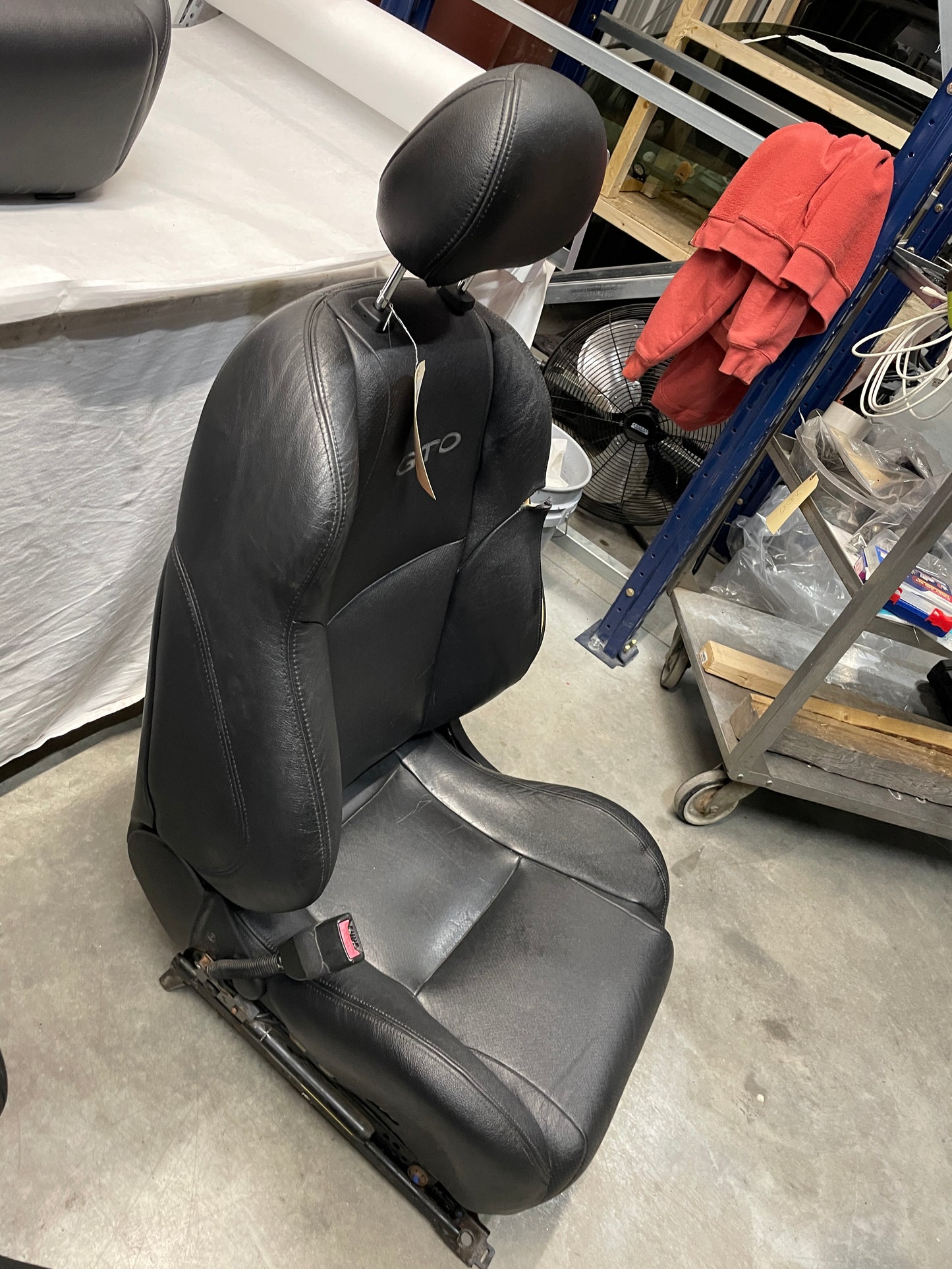 2006 Pontiac GTO Seats Front and Rear Black Leather OEM - Day's Parts Yard