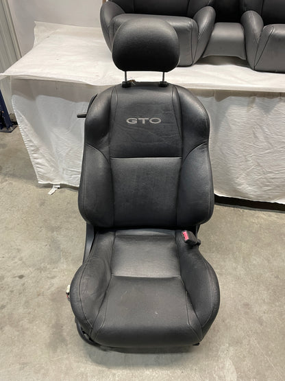 2006 Pontiac GTO Seats Front and Rear Black Leather OEM - Day's Parts Yard