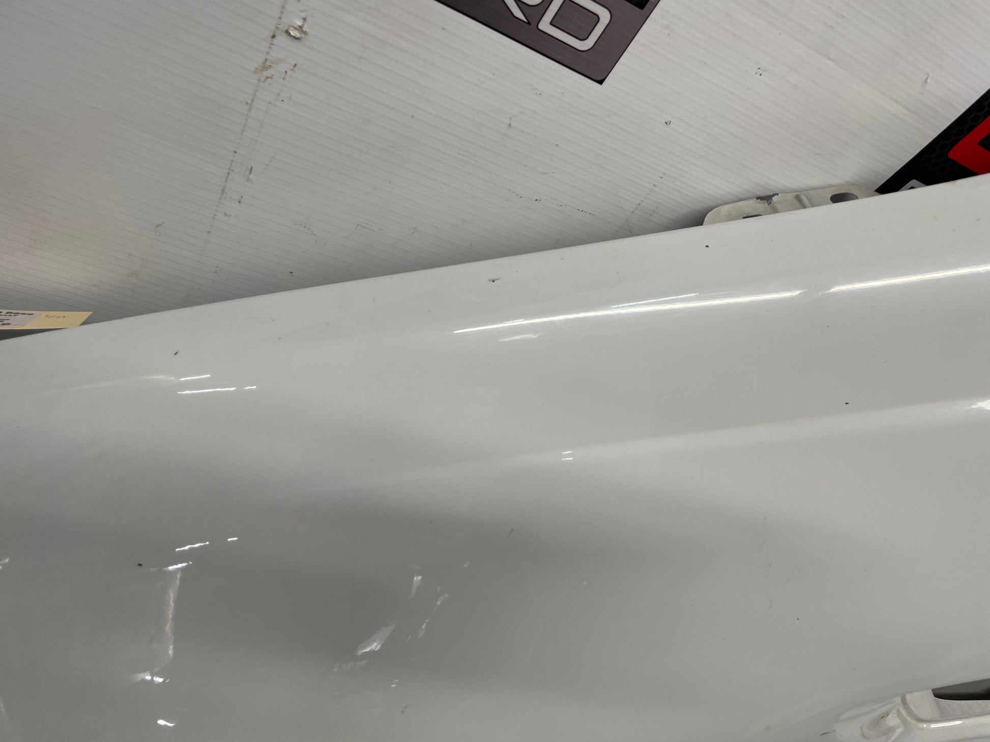 2008 Pontiac G8 Base LH Driver Fender White OEM - Day's Parts Yard