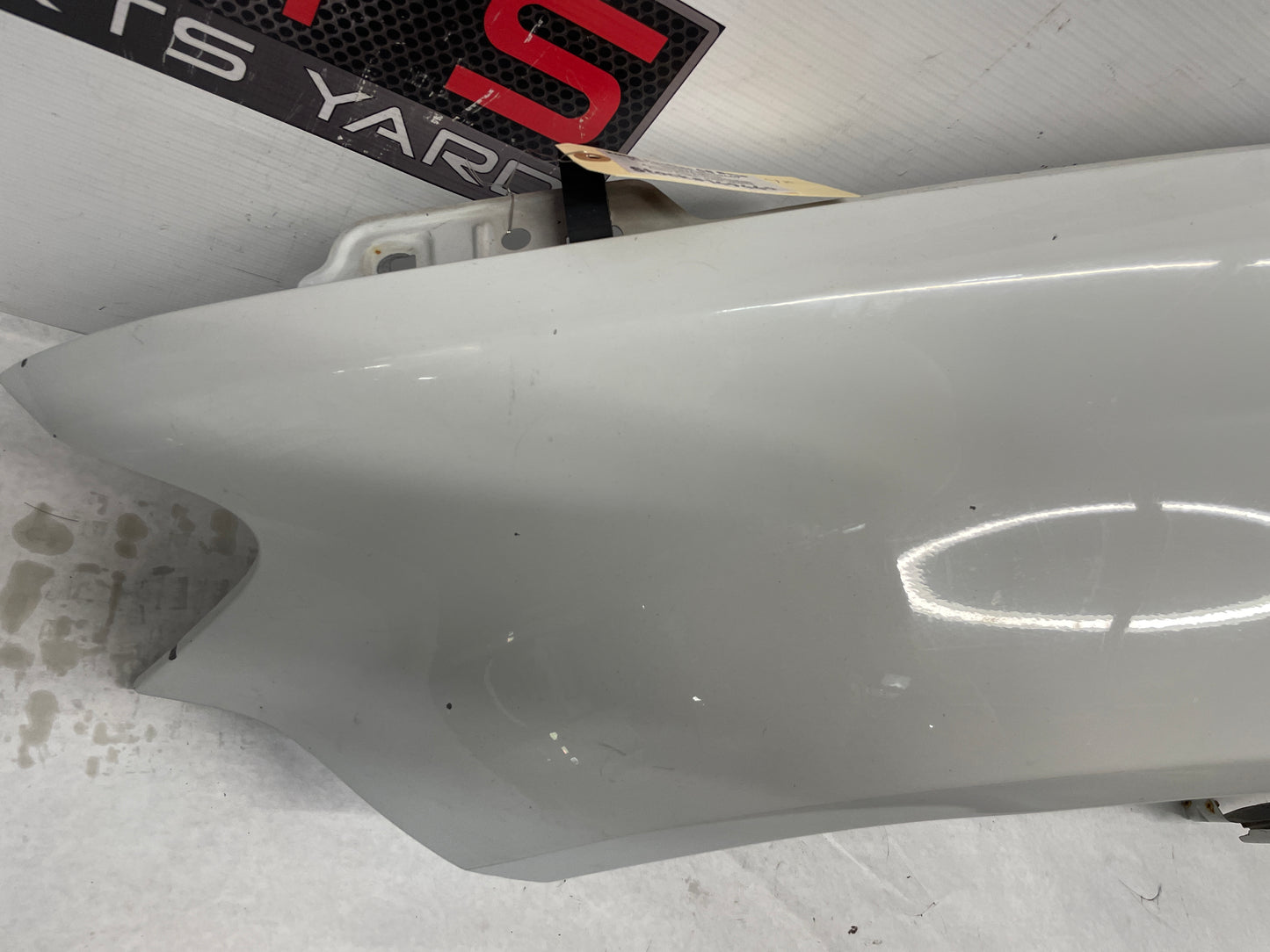 2008 Pontiac G8 Base LH Driver Fender White OEM - Day's Parts Yard